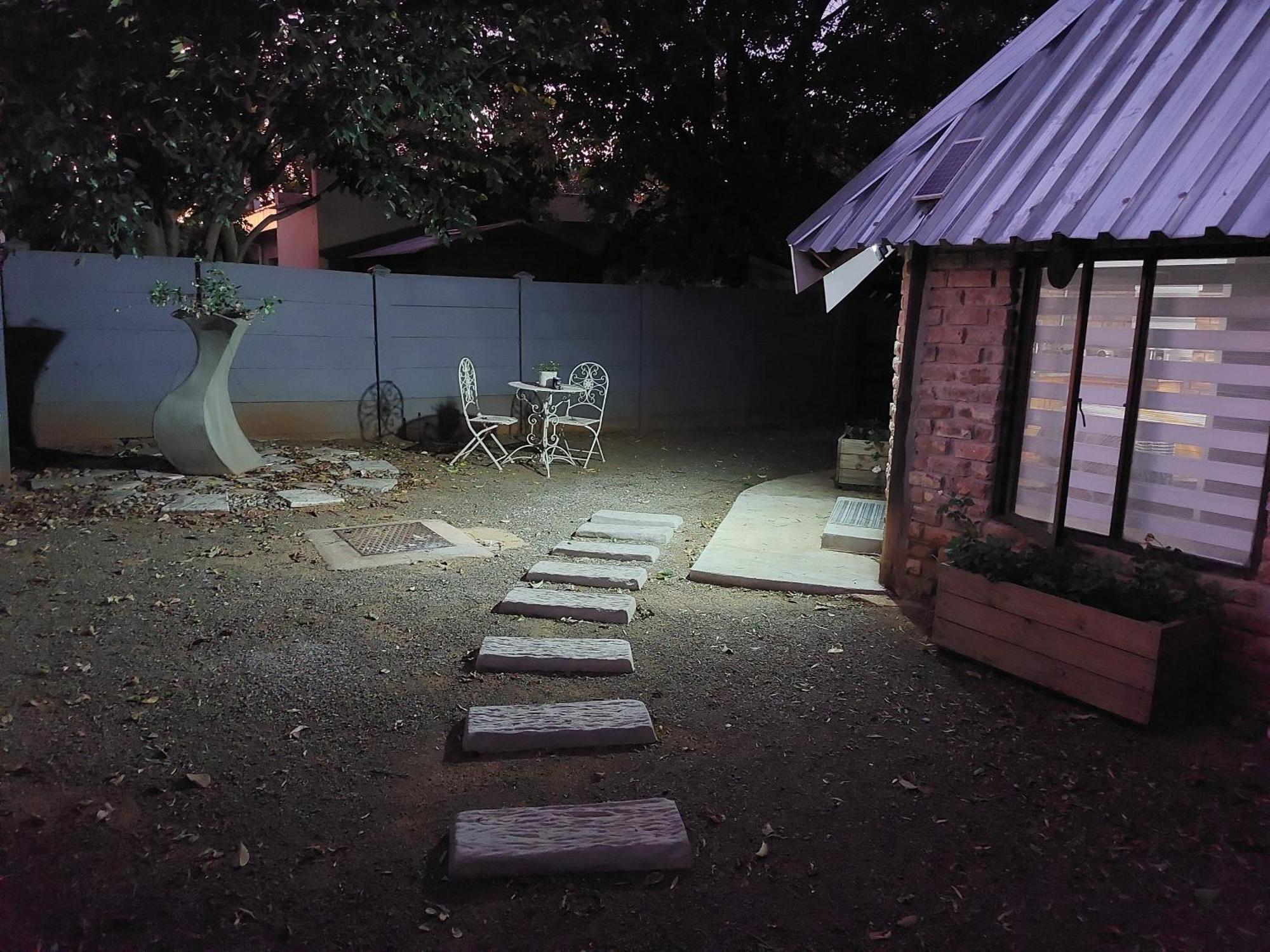 The Spare Room Cottage - Cosy And Private Bloemfontein Exterior photo